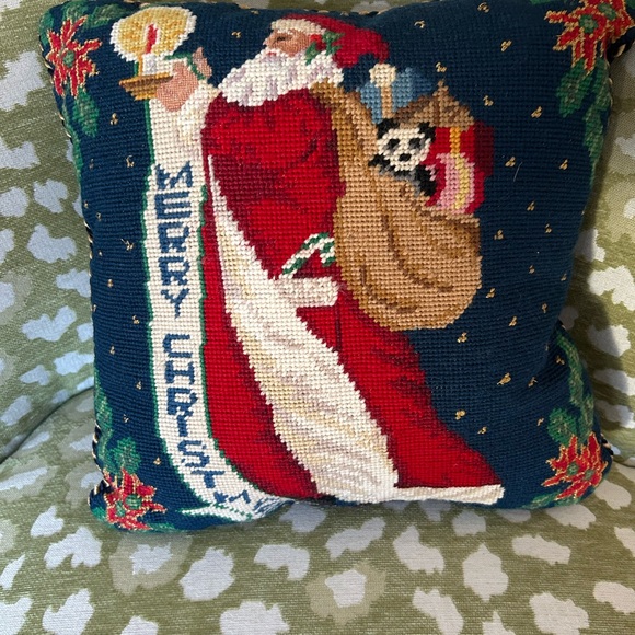 4 - Christmas pillows,needle point front velvet backs,perfect condition - Picture 5 of 9